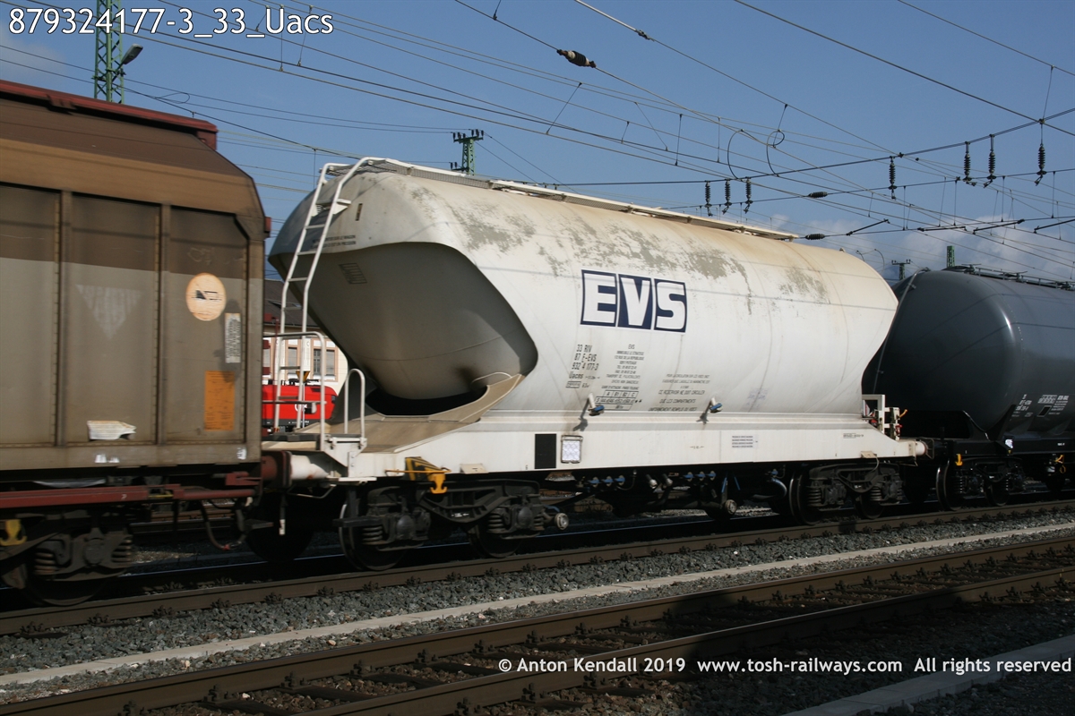 879324177-3_33_Uacs.JPG